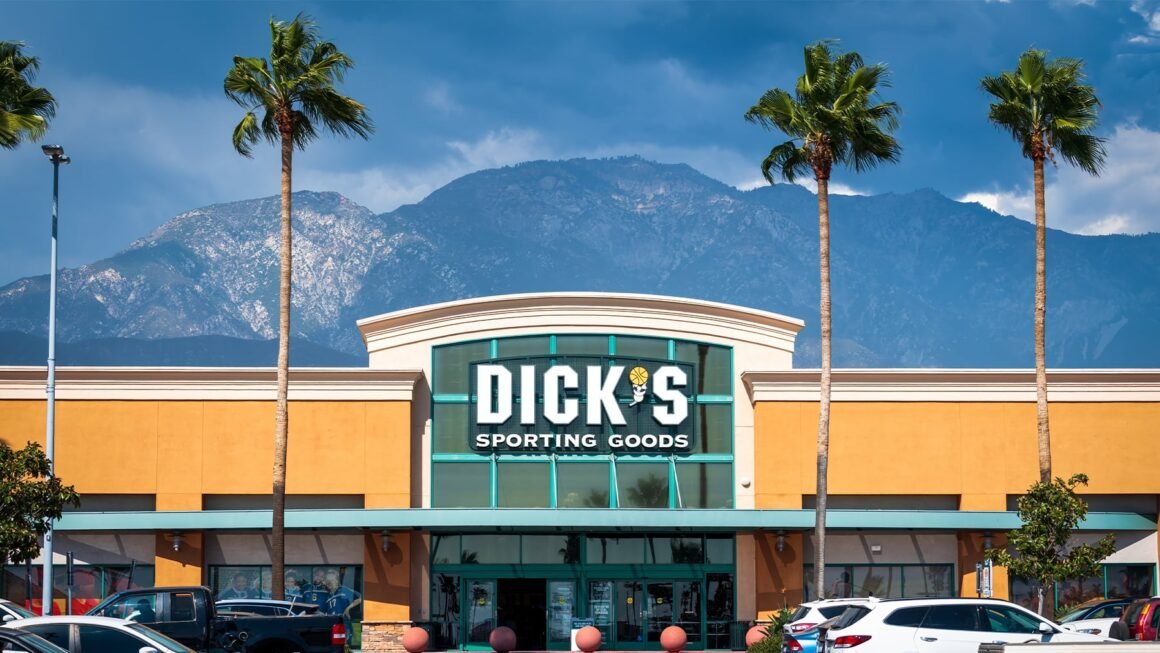 Dick’s Sporting Goods Cuts Annual Forecasts as Demand Weakens